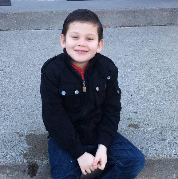 Meet your Posher, Ramiro - Picture 1 of 1